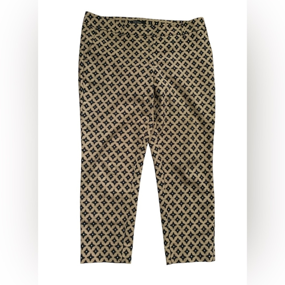 White House Black market women’s pants size 14R